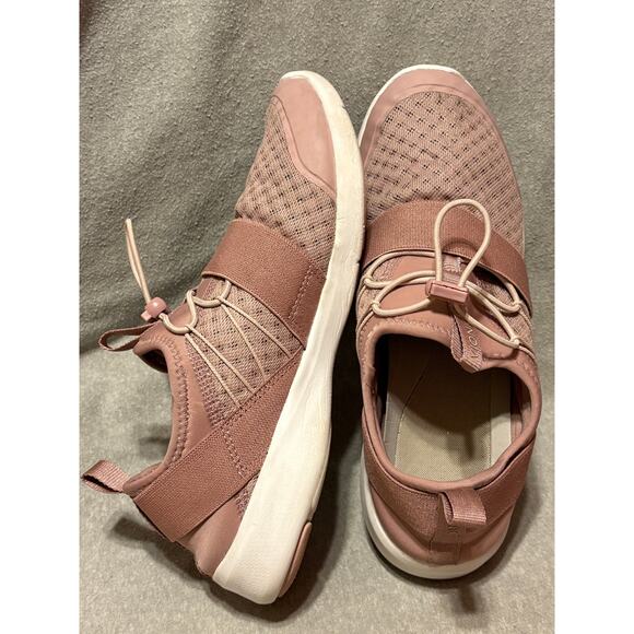 Vionic Size 9 Alaina II Slip On Women’s Athletic Shoes Sneakers. - Picture 3 of 9